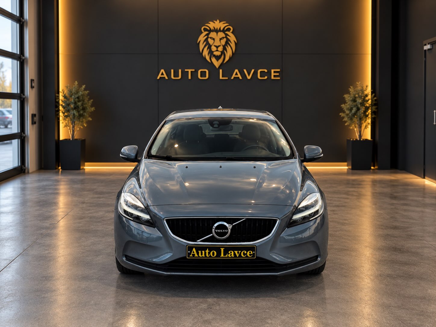 Volvo V40 D2 2.0D Автоматик 2016